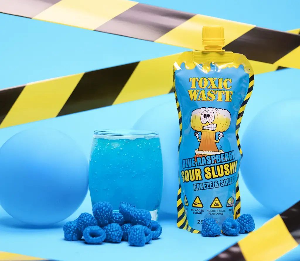 Напій Toxic Waste Blue Raspberry Sour Slushy 250 мл - фото 2