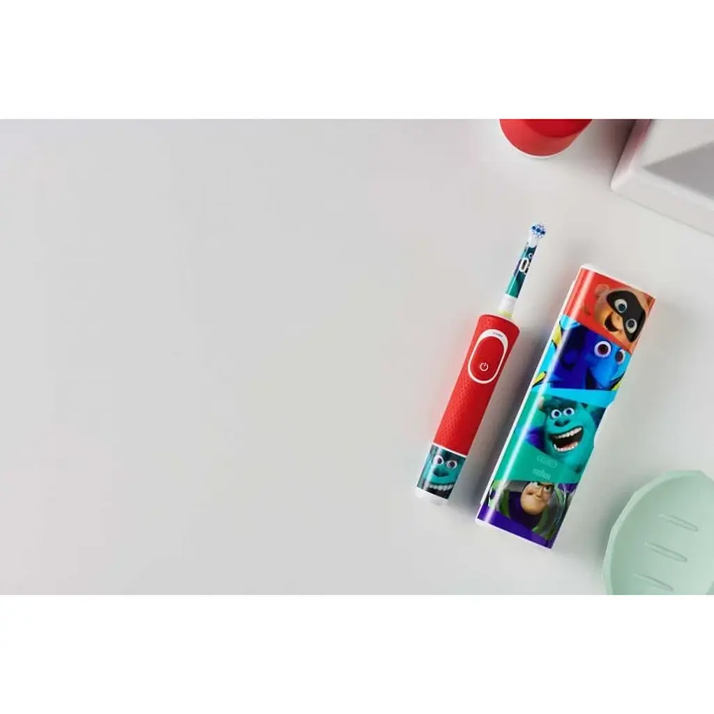 Електрична зубна щітка Oral-B Kids Pixar з футляром - фото 11