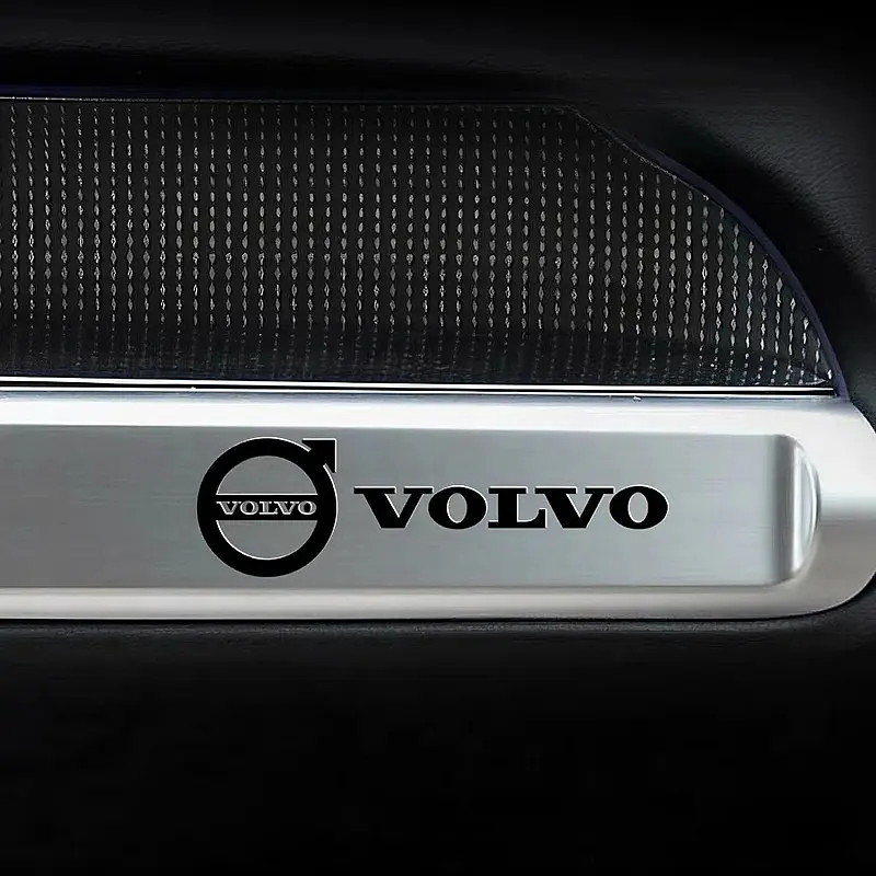 Наклейка з логотипом Volvo метал, на клейкій стрічці 1шт (універсальна) - фото 4