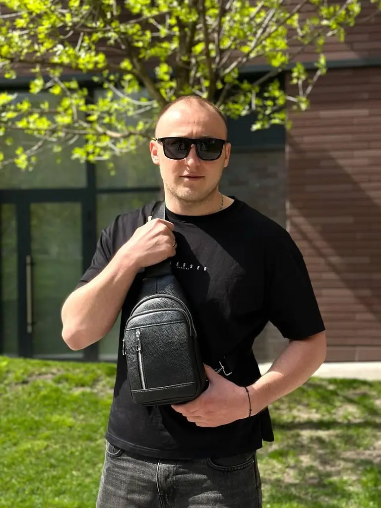 Чоловічий стильний слінг на плече 18х32х6 для подорожей та відпочинку TIDING BAG 7862 чорний - фото 5