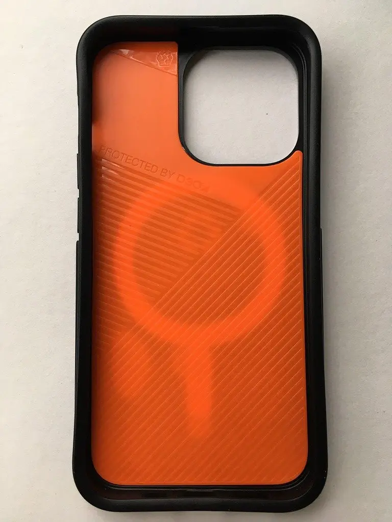 Оригинальный противоударный чехол для iPhone 13 Pro Max Gear4 Denali MagSafe Black 702008217 - фото 9