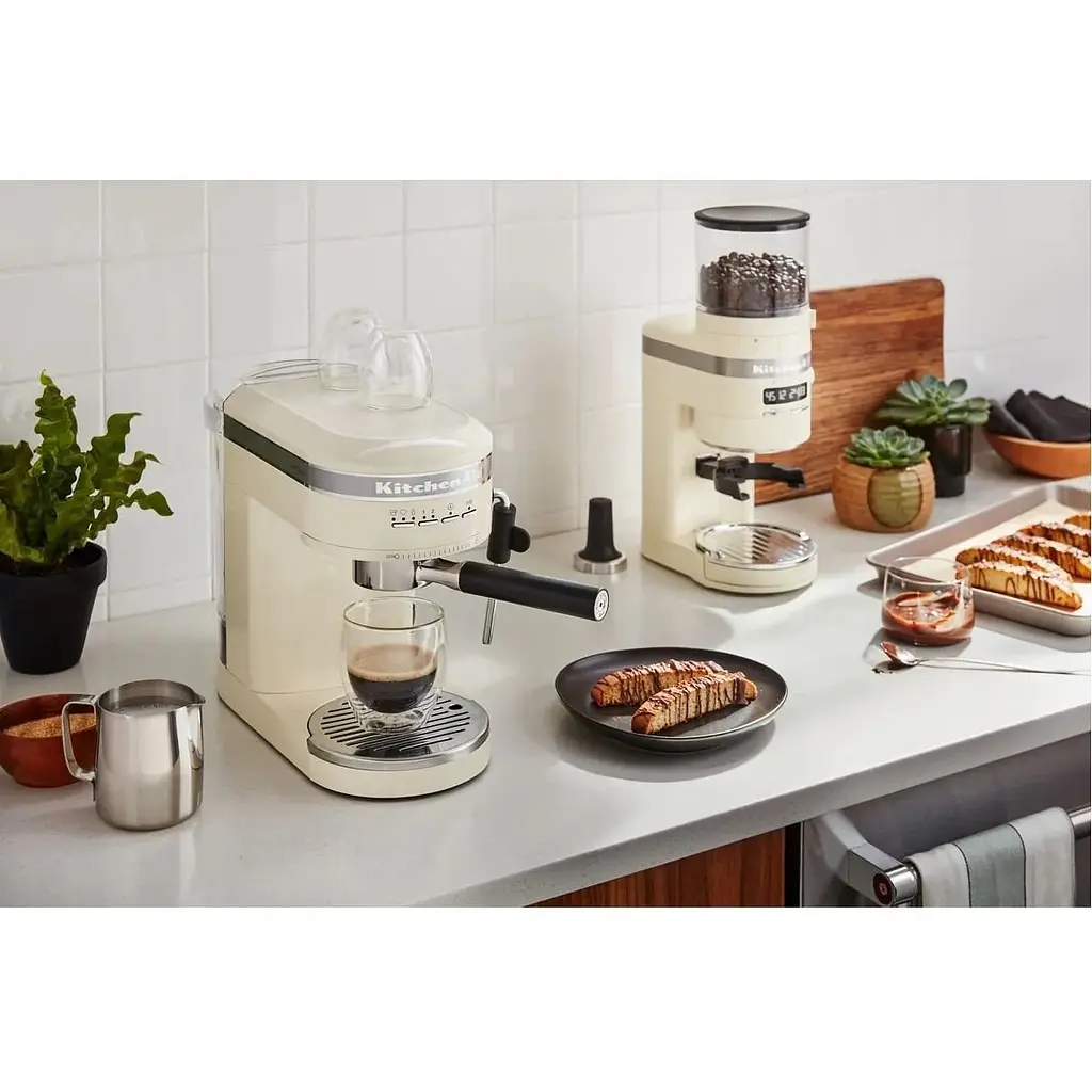 Кофемолка KitchenAid Artisan Almond Cream [5KCG8433EAC] [117747] - фото 10