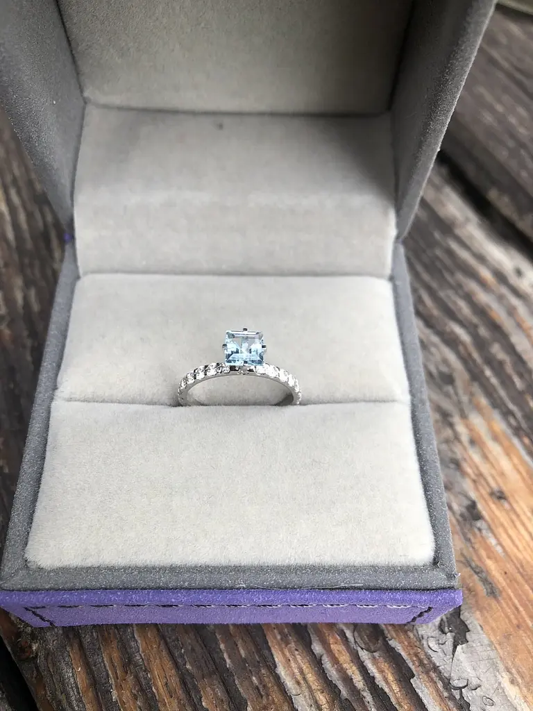 Каблучка з білого золота з топазом принцеса 17 K-0091 - фото 2