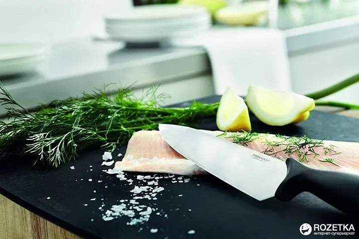 Ніж для шеф-кухаря Fiskars Essential 21 см (1023775) - фото 2