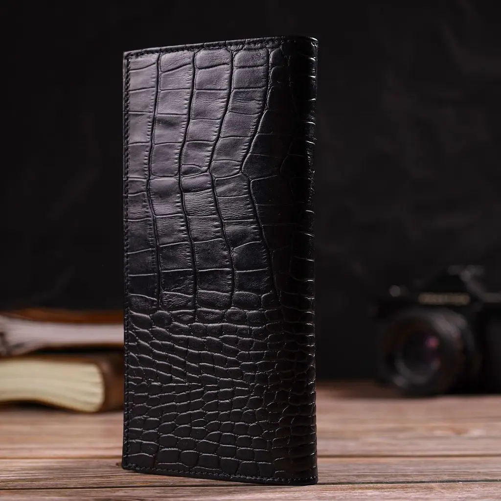 Привабливий вертикальний чоловічий гаманець із натуральної шкіри з тисненням під крокодила Canpellini 21896 чорний - фото 9