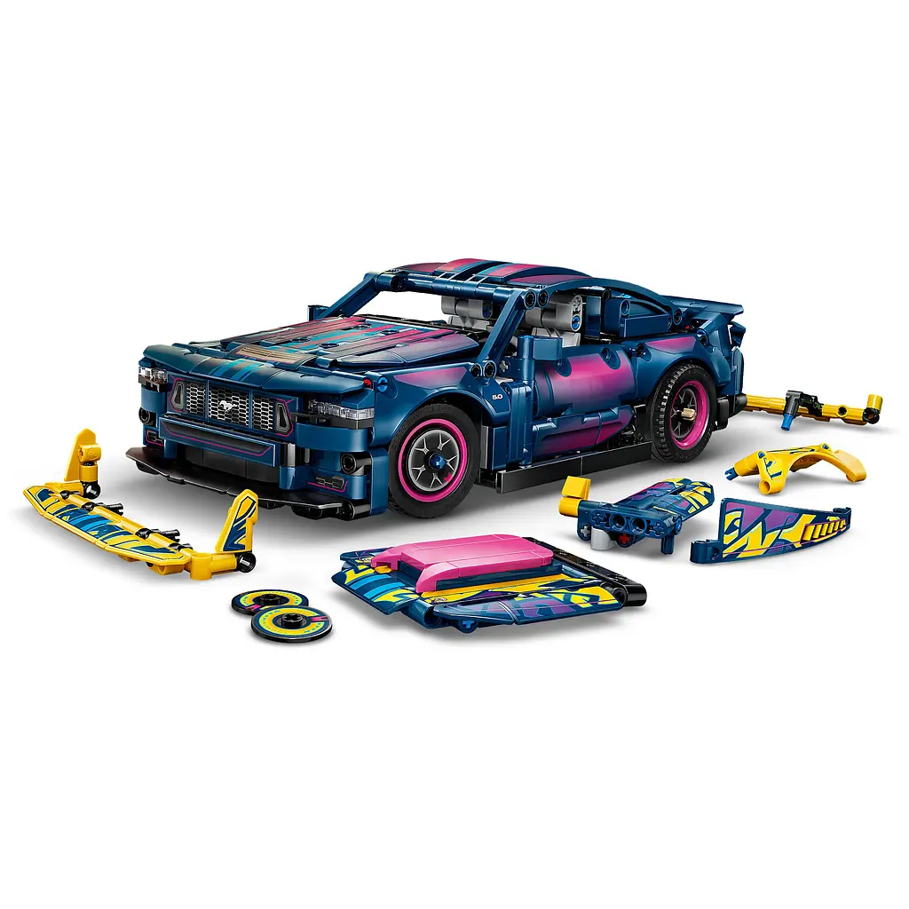 Конструктор LEGO Technic Тюнінг-гараж з автомобілем Ford Mustang GT 973 ел. (42236) - фото 7