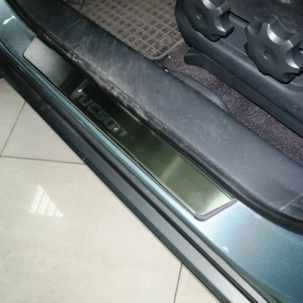 Накладки на пороги для Hyundai Tucson (JM) 2004-2012 Нержавіюча сталь із загином та Логотипом 4 шт (Premium P-HY15) - фото 3