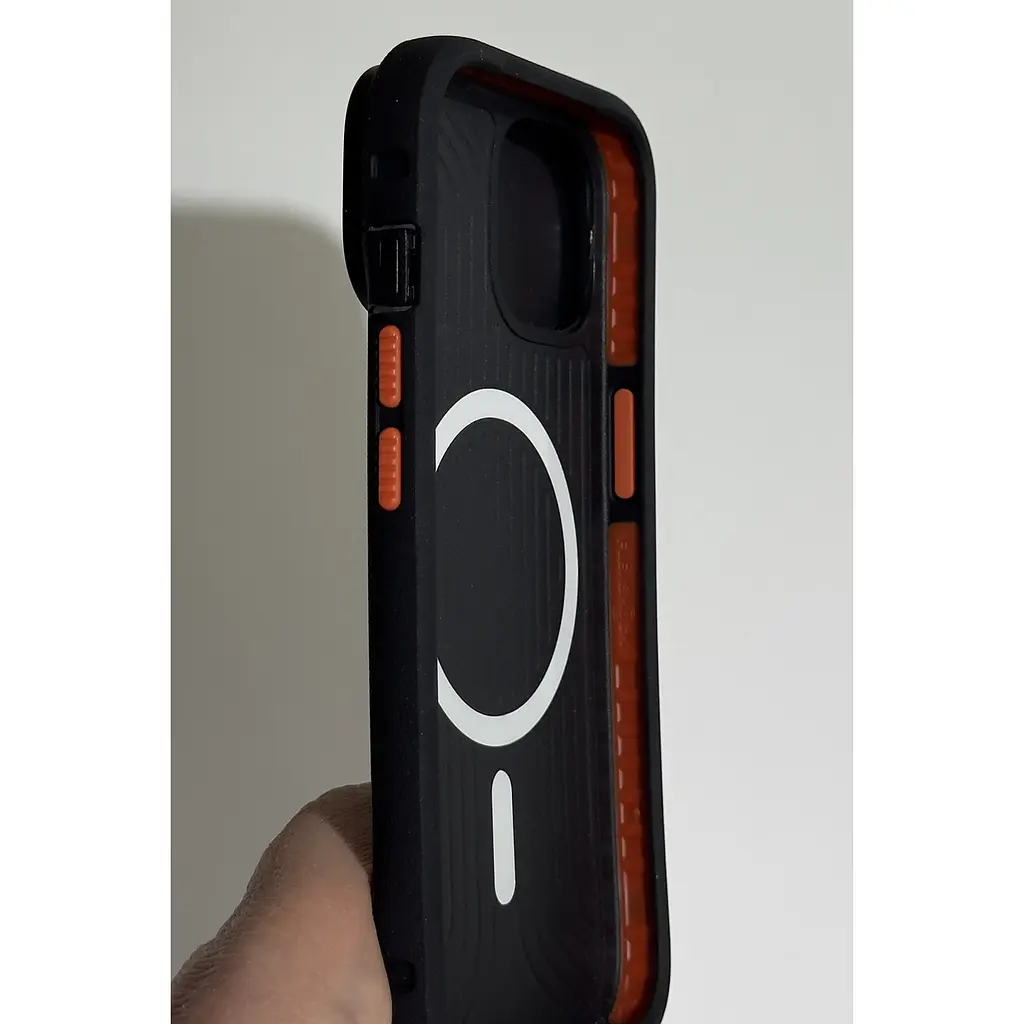 Протиударний чохол зі шторкою Tech21 Evo Max для iPhone 16e/15 Black аналог OtterBox Defender - фото 13