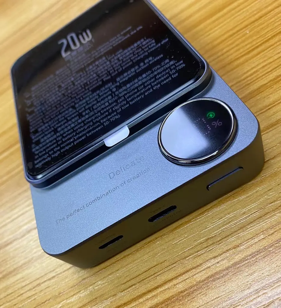 УМБ магнітна Mag Save з бездротовою зарядкою 10000 mAh 20 Вт для iPhone Сірий (Q920WPlus) Power - фото 8