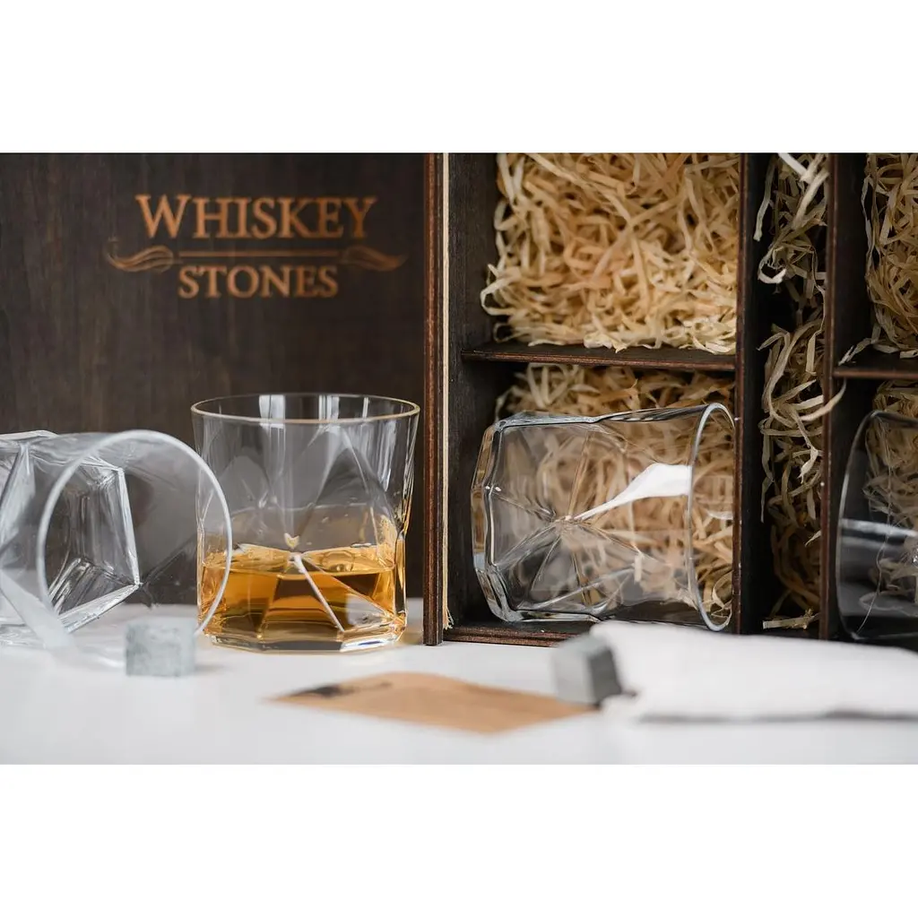 Подарунковий набір Whiskey Stones камені для віскі у дерев'яному пеналі №4 - 4 склянки Bormioli Rocco Cassiopea + щипці + мішечок - фото 7