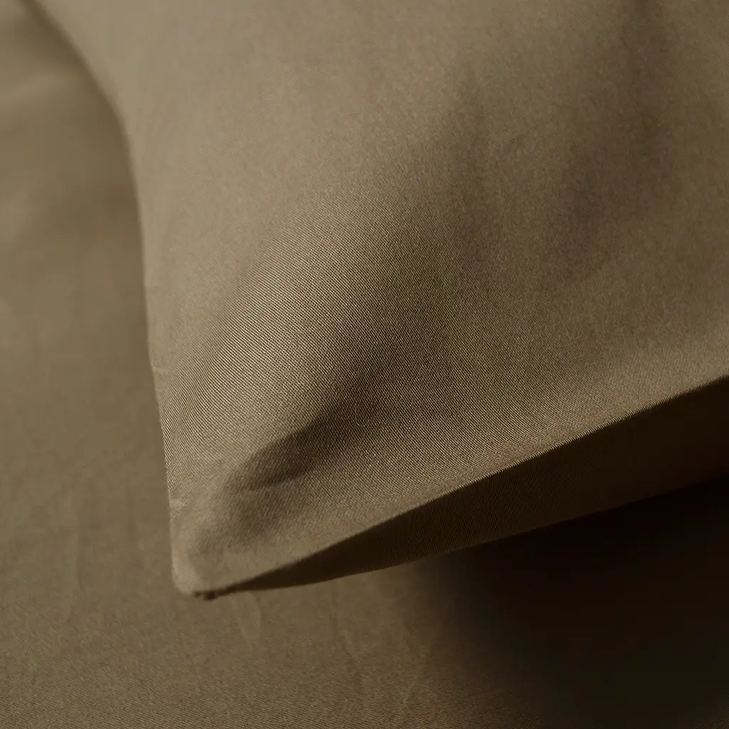 Простынь на резинке с наволочками Tac - 160x200 кофе - фото 3