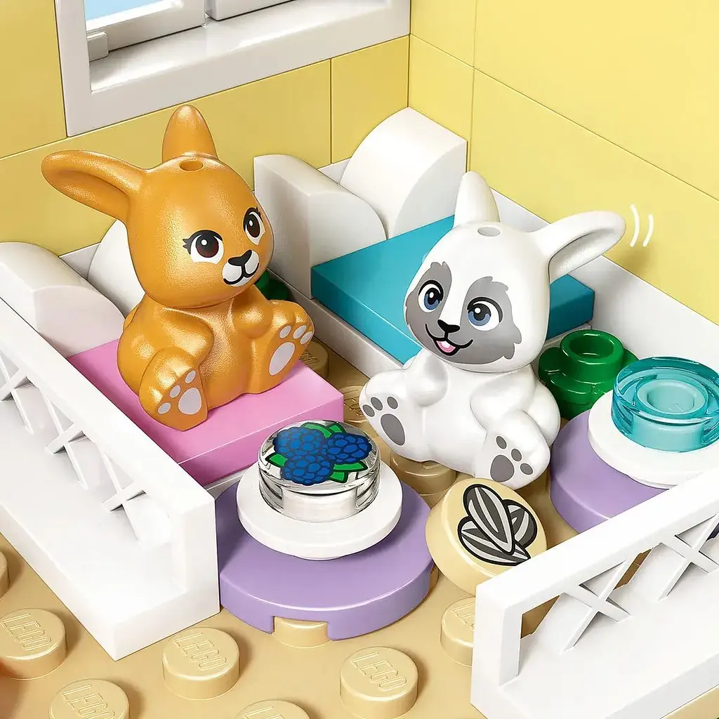Конструктор LEGO Friends Отель Bunny в Хартлейк-Сити 161 деталь (42679) - фото 7