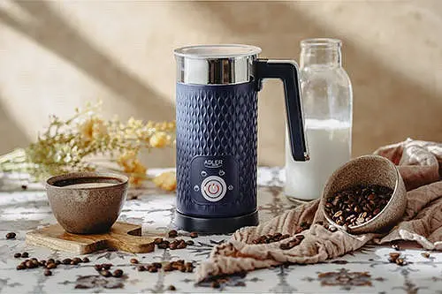 Вспениватель для молока Adler AD 4494 300 мл синий (капучинатор подогрев и холодная пена с антипригарным покрытием) - фото 9