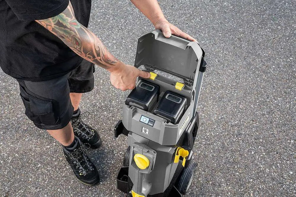 Очиститель высокого давления Karcher HD 4/11 C Bp (1.520-928.0) - фото 3