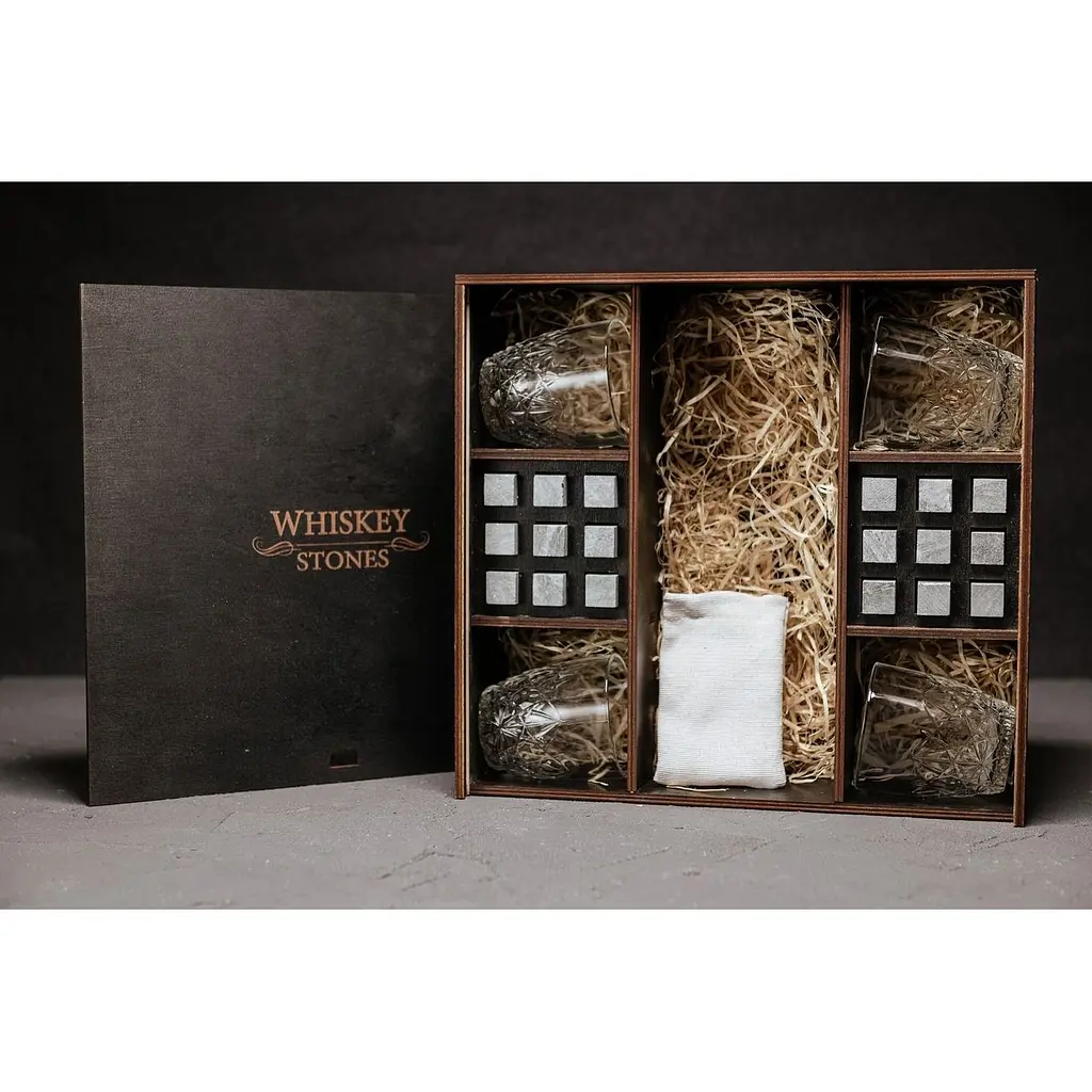 Подарунковий набір Whiskey Stones камені для віскі у дерев'яному пеналі №8 + 4 склянки Bormioli Rocco Dedalo + щипці + мішечок - фото 2
