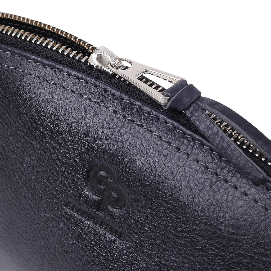 Жіноча шкіряна косметичка GRANDE PELLE 23х10х8 см acs0018663 - фото 3