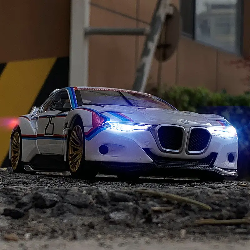 Колекційна металева модель автомобіля Автопром BMW 3.0 CSL Hommage R з інерцією, світлом та звуком 1:24 - фото 8