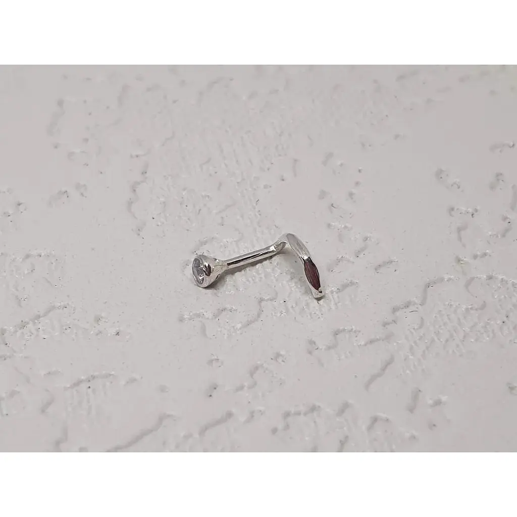 Серебряная серьга-пирсинг в нос Dear. 1023.8С Лаванда - фото 2