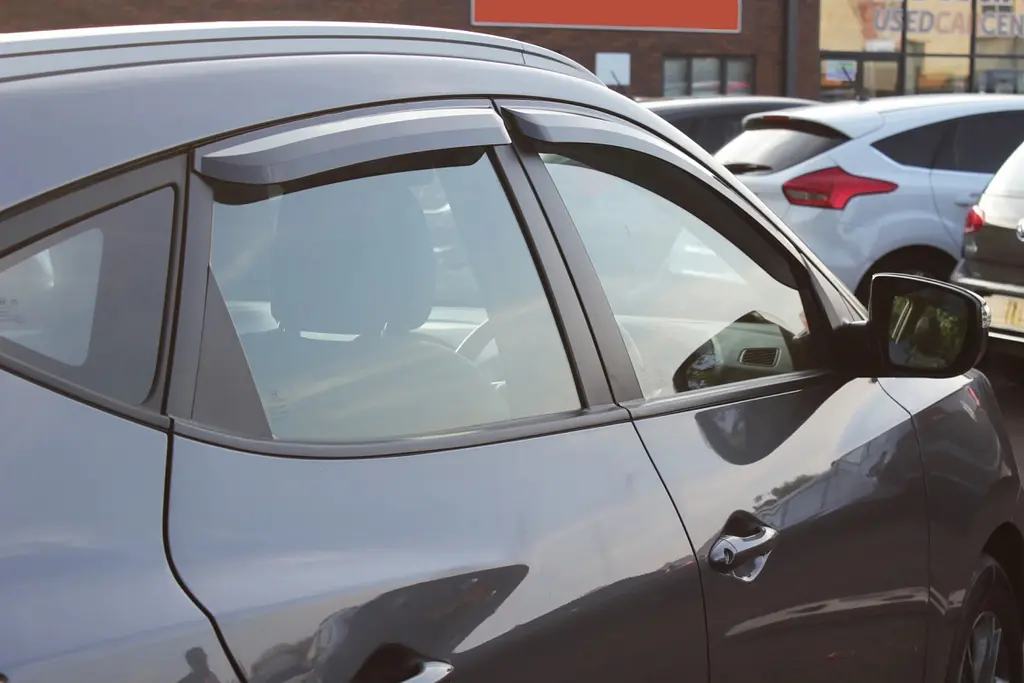 Дефлектори вікон ветровики для Hyundai IX35 2010-2015 4 шт (Auto Clover) - фото 3