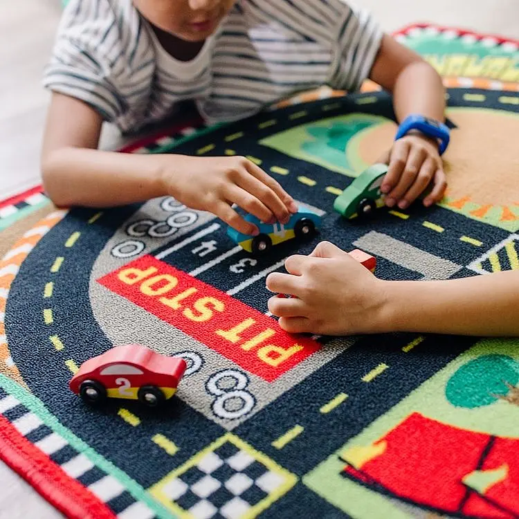 Килимок ігровий Melissa & Doug Гоночна траса з машинками (MD19401) - фото 6