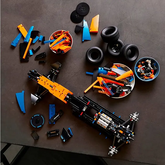 Конструктор LEGO Technic Гоночний автомобіль McLaren Formula 1, 1434 деталей (42141) - фото 8