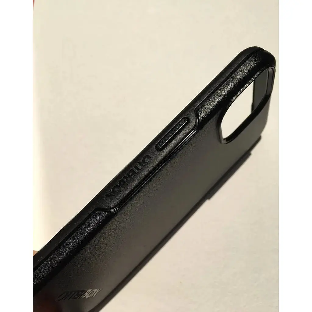 Оригинальный противоударный чехол OtterBox Symmetry MagSafe для Iphone 13 (6.1") Black 77-92924 - фото 7