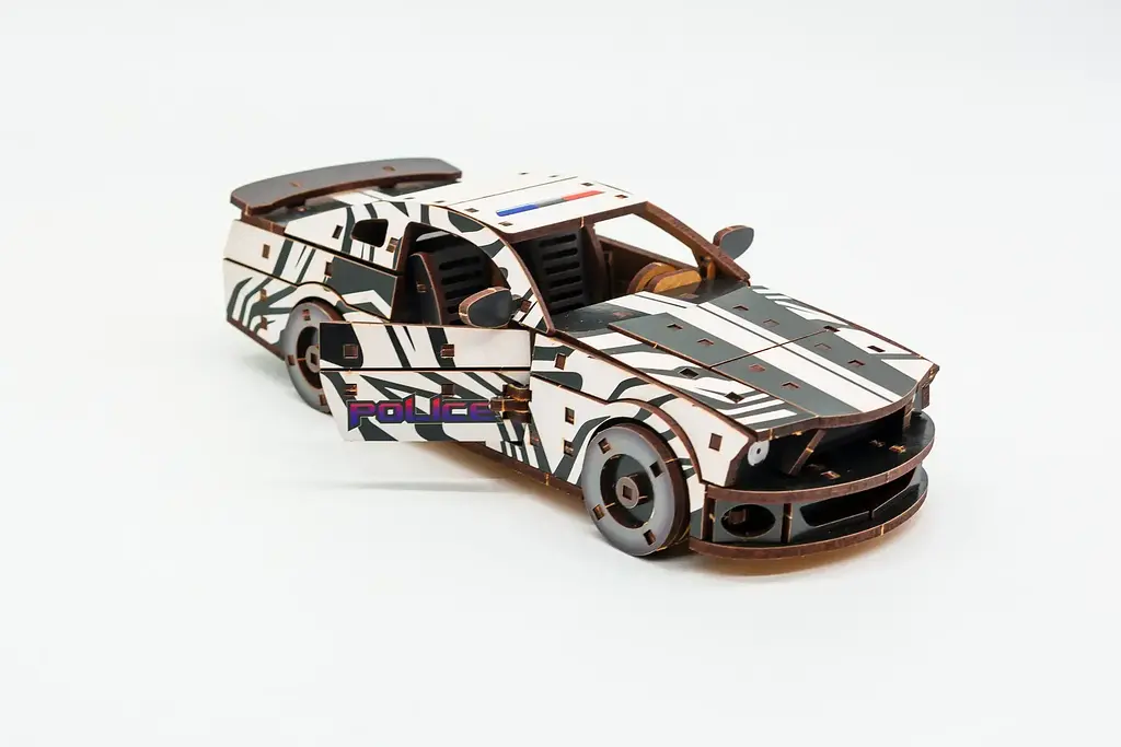 Дерев'яний 3D конструктор Поліцейська машина Muscle Car GT (біла) - фото 2
