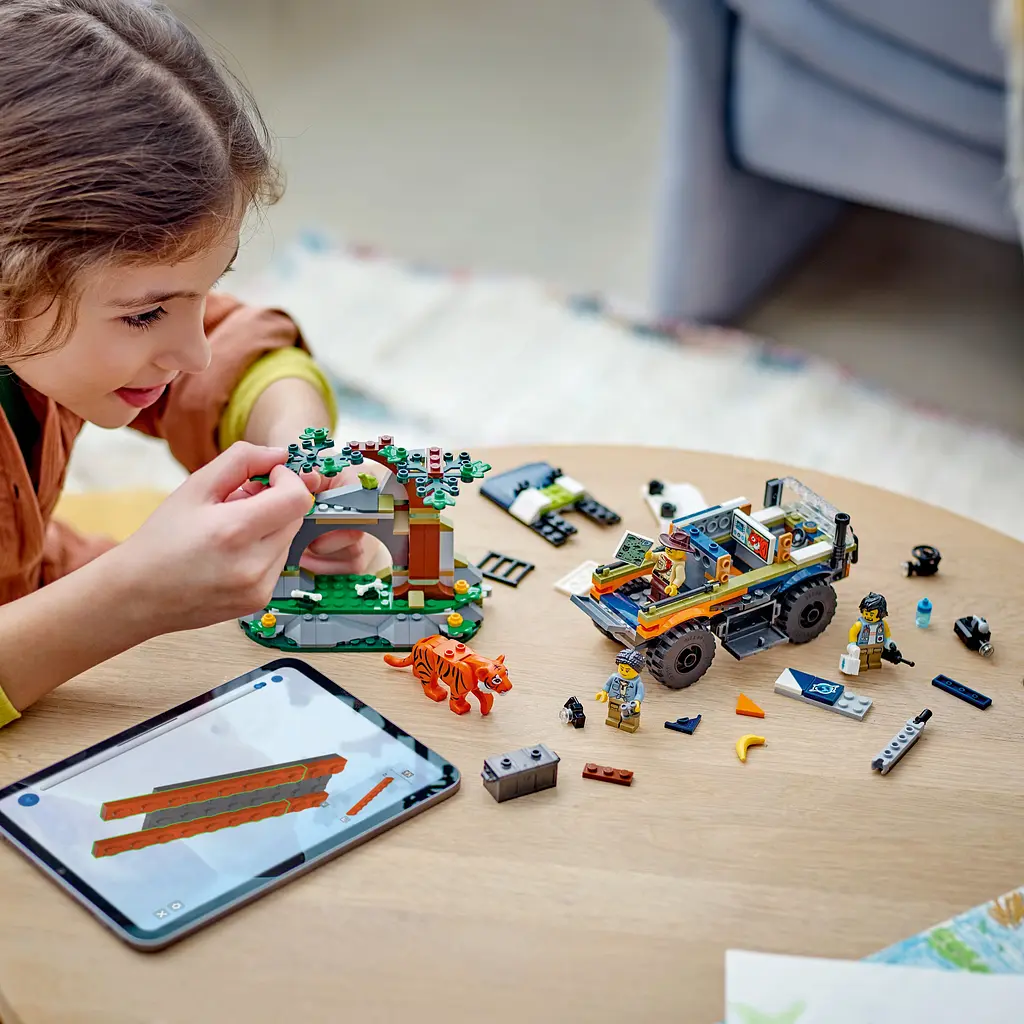 Конструктор LEGO City Позашляховик для дослідження джунглів 314 деталей (60426) - фото 4