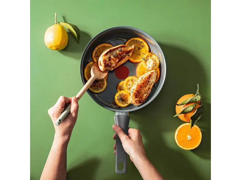 Сотейник Tefal Renewal с кришкой 24 см (C4263243) - фото 4