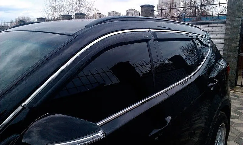 Дефлектори вікон вітровики для Hyundai Santa Fe 2012- З Хром Молдінгом - фото 4