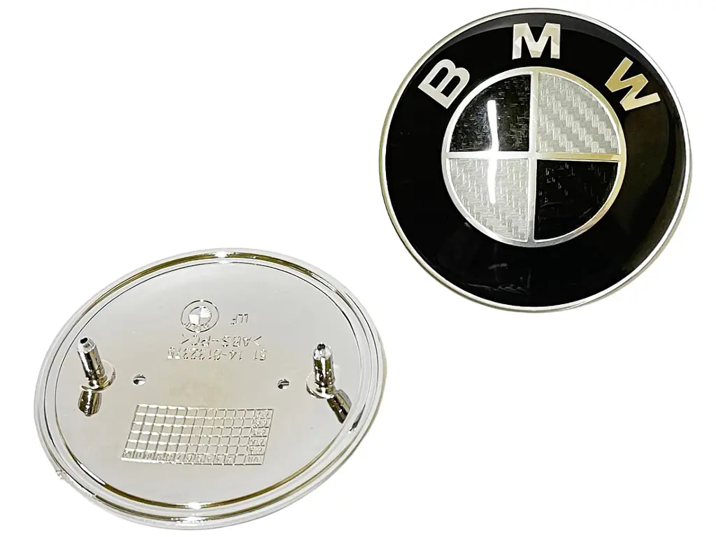 Емблема капота Bmw Бмв ф82мм (між штирями 56мм) Карбон ОЕМ 51148132375 - фото 2
