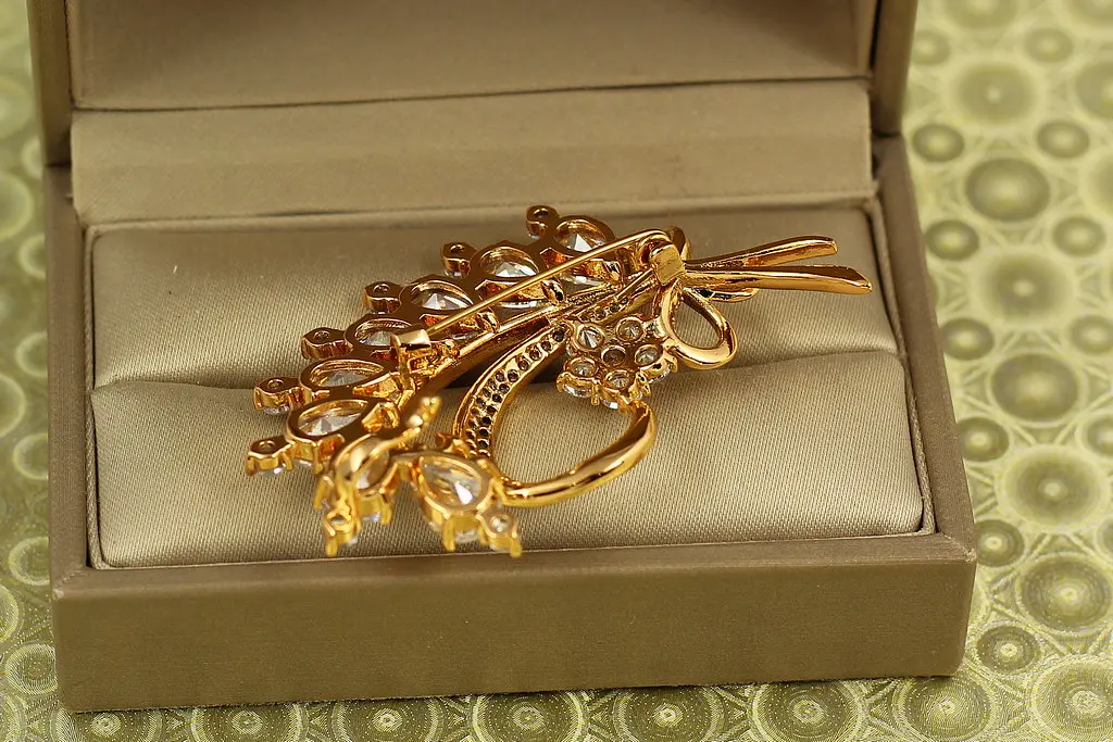 Брошка Xuping Jewelry Діамантова гілка золотиста - фото 2