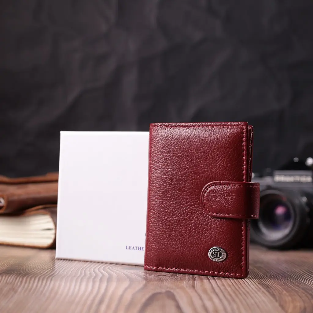 Практична візитниця з натуральної шкіри ST Leather 22468 бордова - фото 9