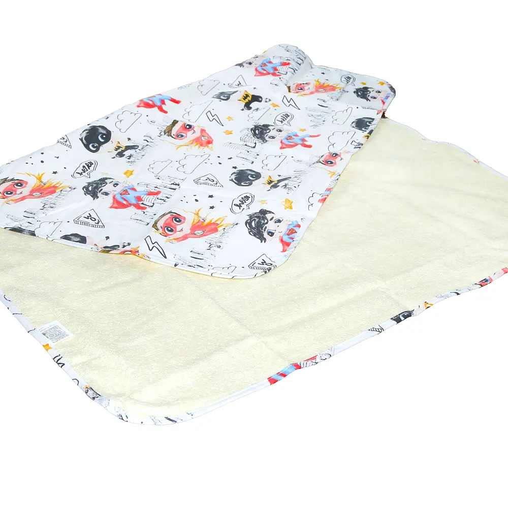 Пелюшка непромокальна Еко Пупс Eco Cotton Дитячі супергерої 65х90 см біла - фото 2