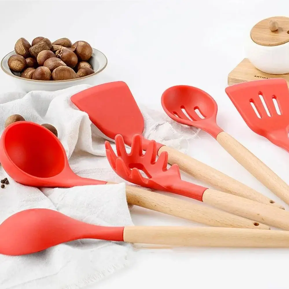 Кухонный набор Silikone Kitchen Set красный из силикона с бамбуковой ручкой из 12 предметов - фото 5