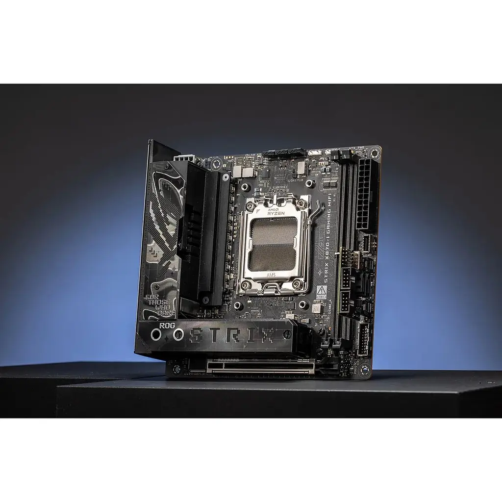 Материнська плата Asus Rog Strix X870-I Gaming WIFI sAM5 X870 2xDDR5 M.2 HDMI WiFi BT mITX - фото 3