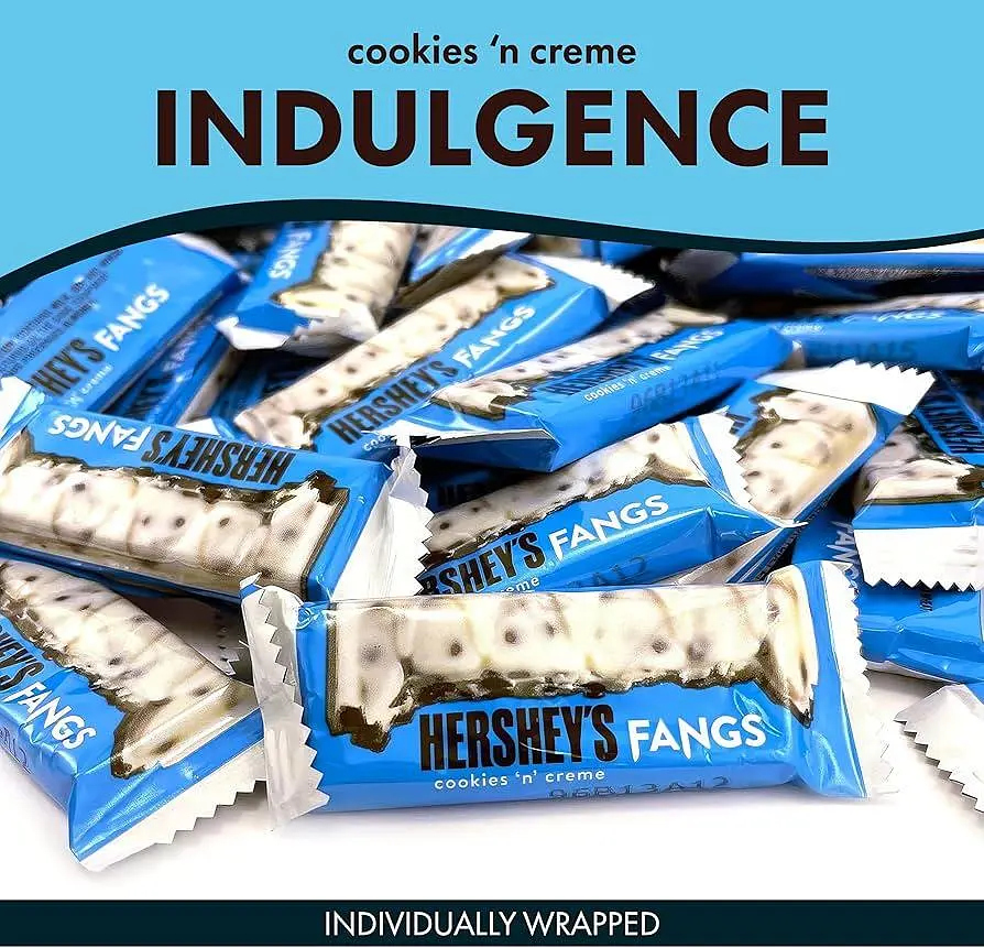 Шоколадні батончики Hershey's Cookies 'n' Creme Fangs Halloween Candy 459 г - фото 4