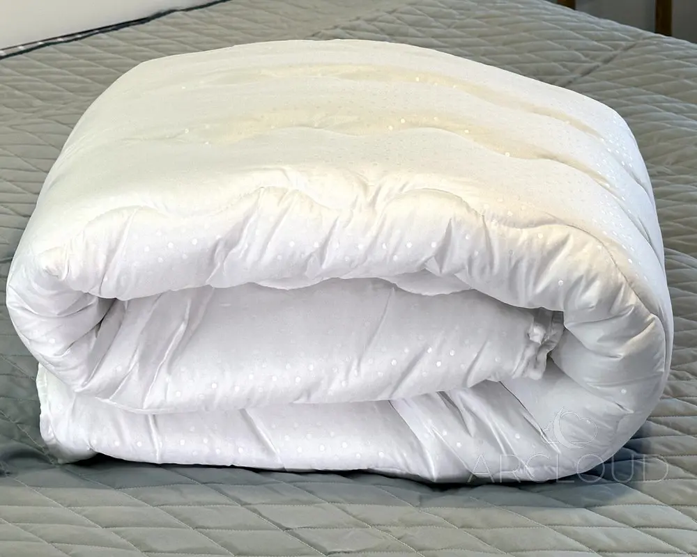 Ковдра зимова ArCloud For 4 seasons 140х205 + подушка ArCloud For 4 seasons 50х70 + постільна білизна LARA сатин полуторна модель на вибір - фото 7