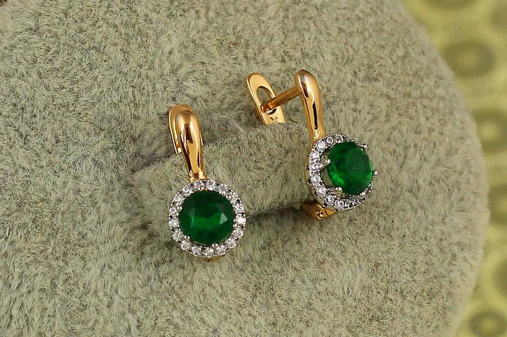 Сережки дитячі Xuping Jewelry сяйво із родієм і зеленим каменем 1,4 см золотисті - фото 2