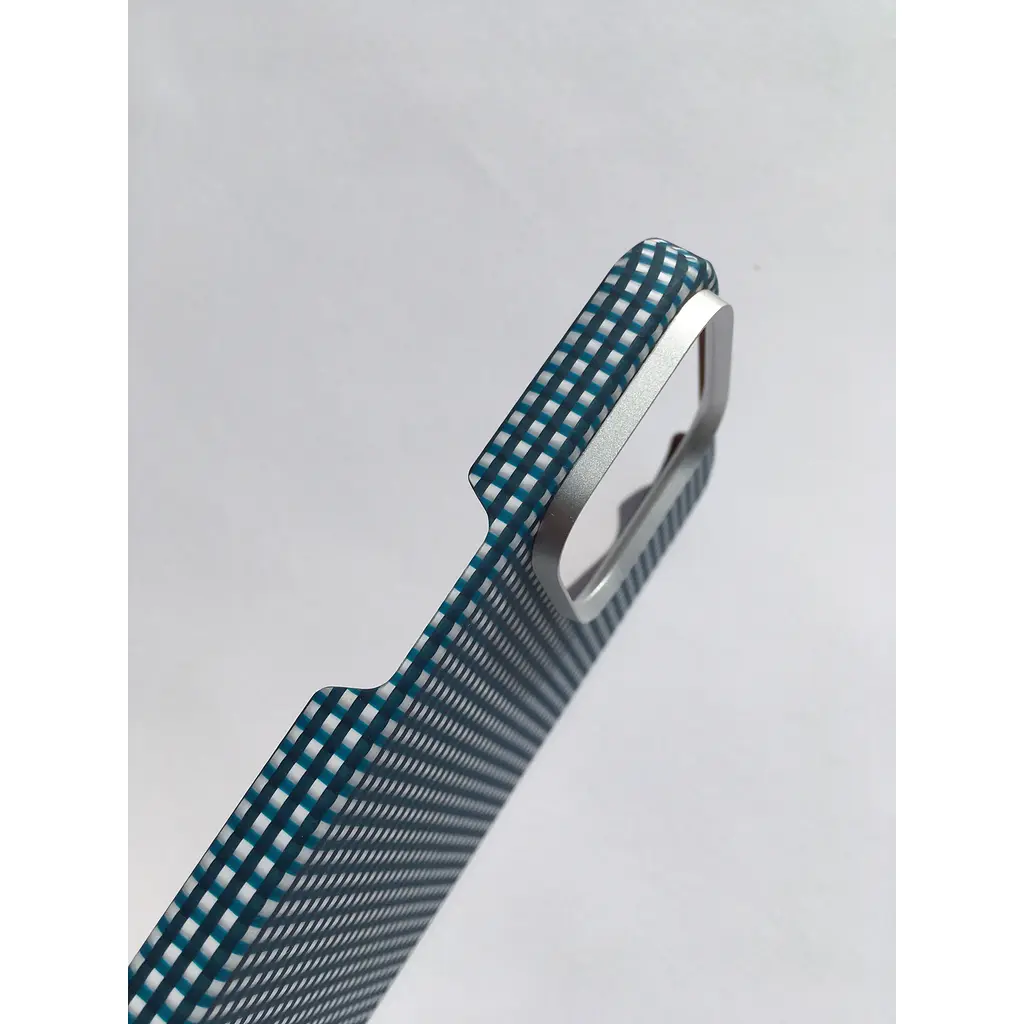Противоударный чехол Pitaka Ultra-Slim MagSafe MagEZ Case 5 для iPhone 15 Pro Max Ocean (KI1501PBLUE) - фото 4