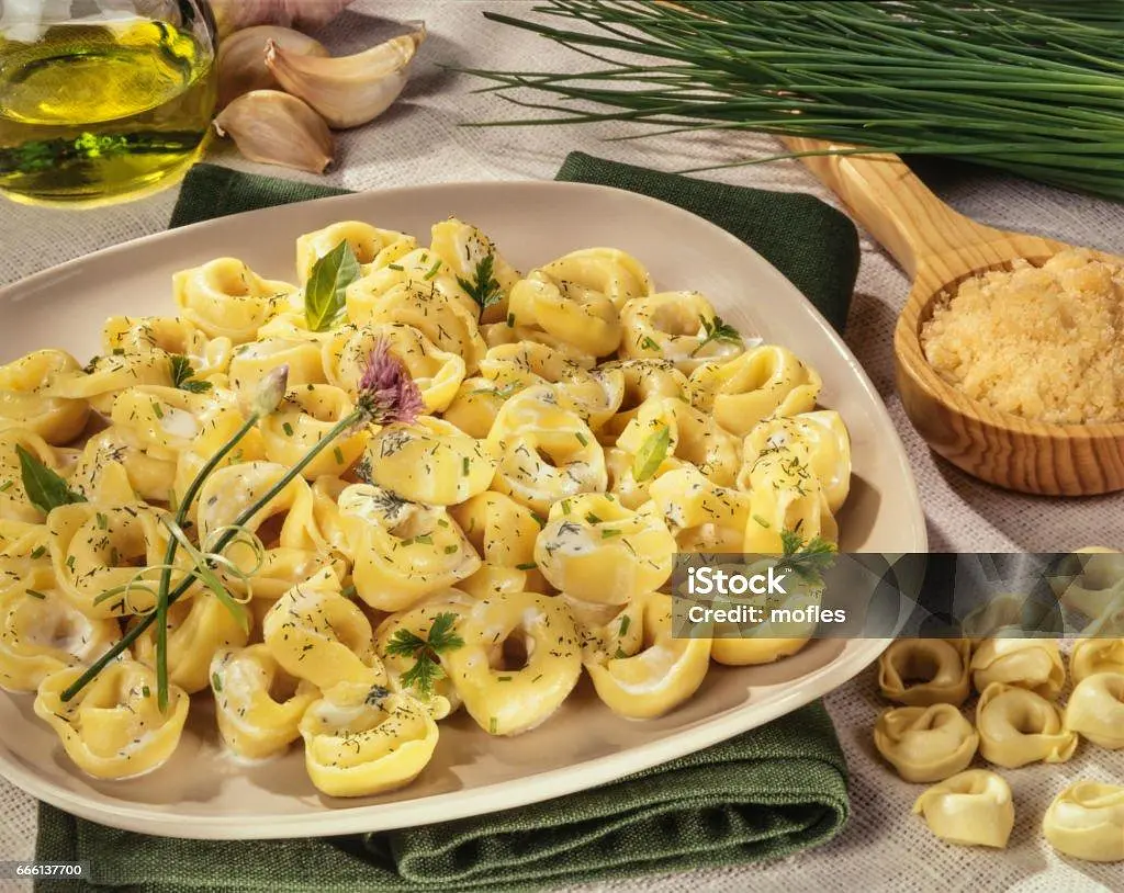 Тортеліні Gusto Bello Tortellini Al Formaggio з сиром 250 г - фото 2