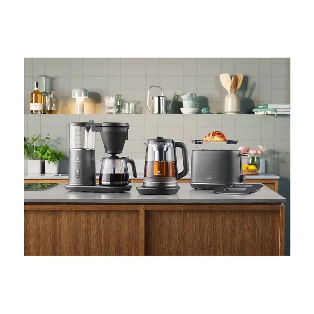 Тостер Electrolux E7T1-6BP - фото 7