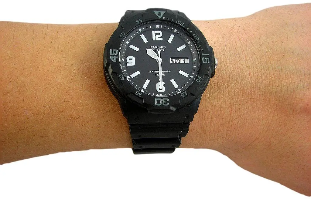 Годинник Casio MRW-200H-1B2VEF - фото 2