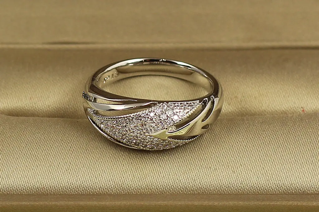 Кільце Xuping Jewelry Напрямок р 19 сріблясте