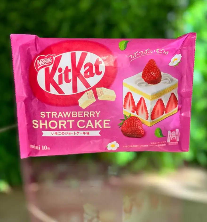 Шоколадні міні-батончики Nestle KitKat Mini Strawberry Shortcake Flavor 10 шт х 11.6 г - фото 7