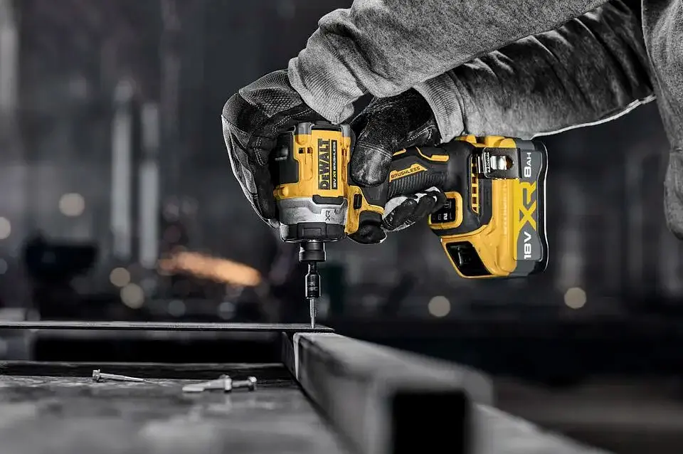 Шурупокрут ударний акумуляторний безщітковий DeWalt без АКБ та ЗА DCF860N - фото 4