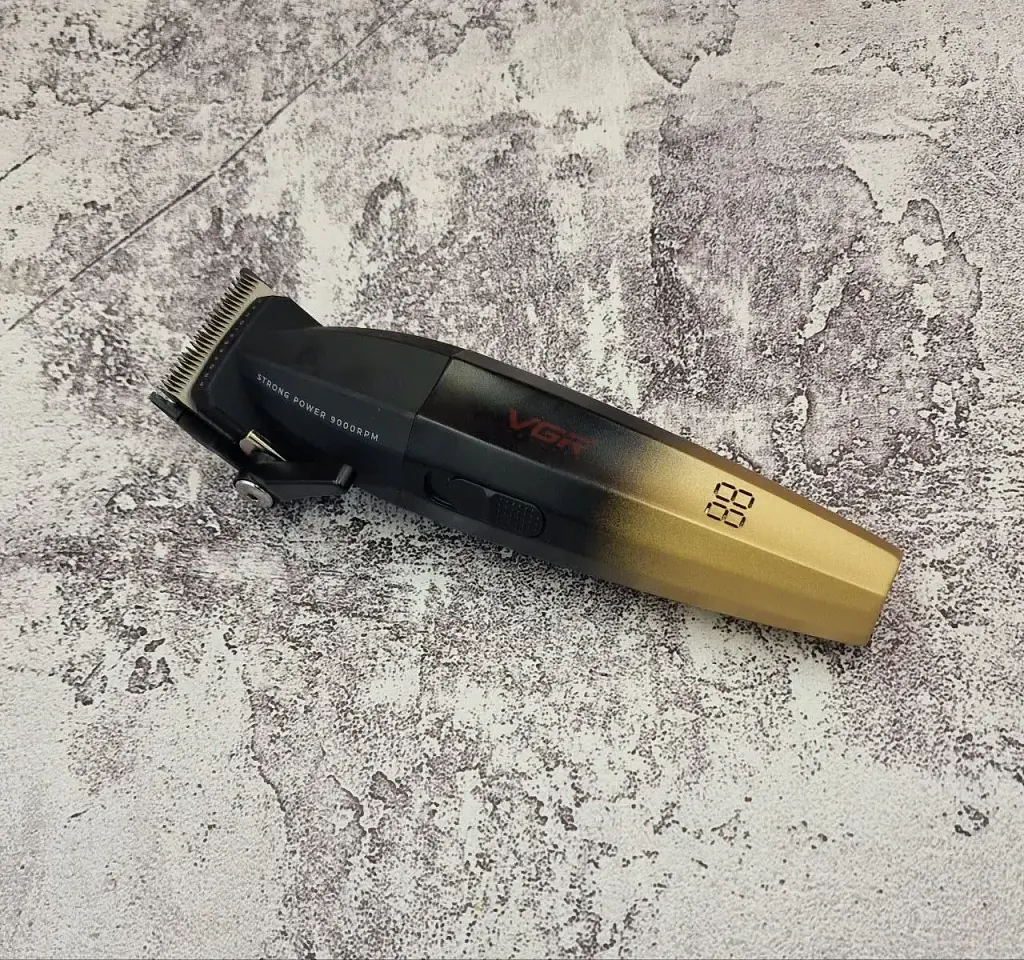 Професійна машинка для стрижки VGR V-003 (9000 об/хв, DLC-ножі, 2500 mAh) - фото 3
