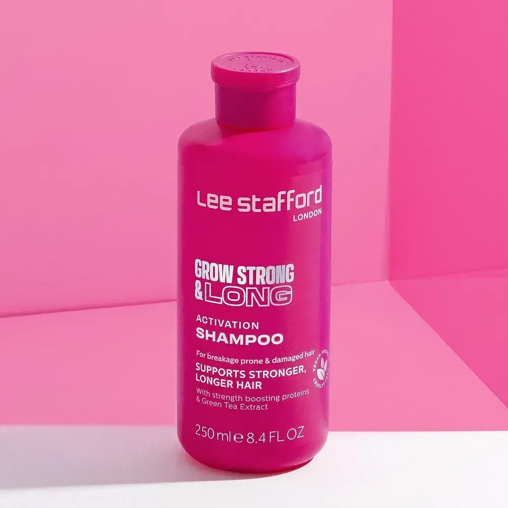 Шампунь-активатор роста волос Grow Strong & Long Activation Shampoo Lee Stafford 250 мл - фото 3