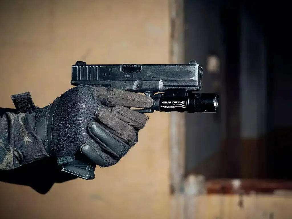Фонарь с ЛЦВ Olight Baldr Pro R Green Laser Black - фото 14