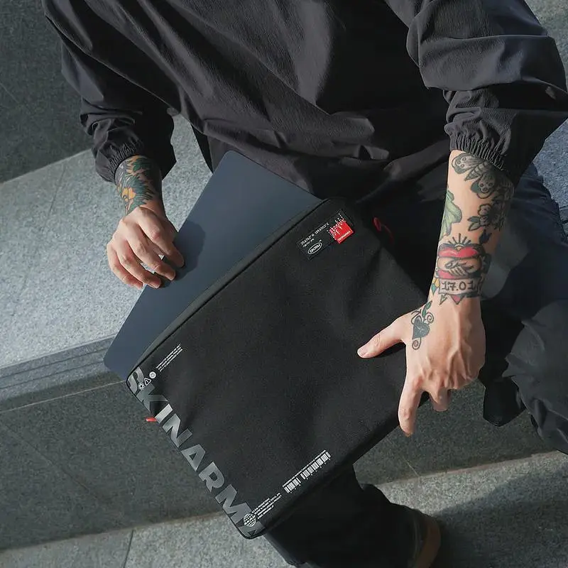Чохол-кишеня Skinarma Fardel для Apple MacBook 13-14" чорний (SK-FARDEL14-BLACK) [175173] - фото 8
